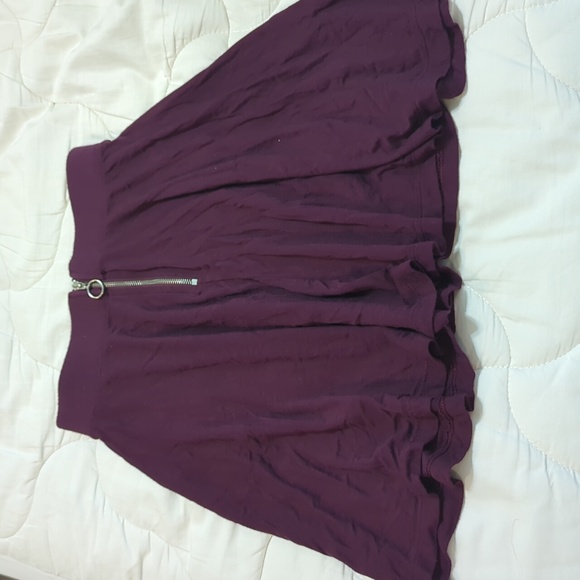 SO Skater Skirt - Picture 1 of 4